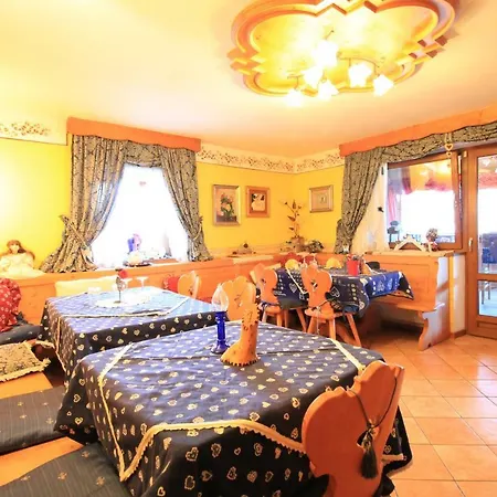 Zeni Tirolerhof - Adult Friendly Bed & Breakfast *